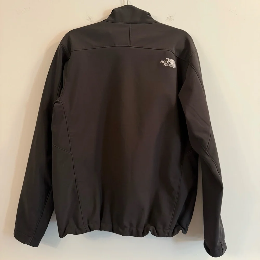 The North Face Men's black Performance Jacket